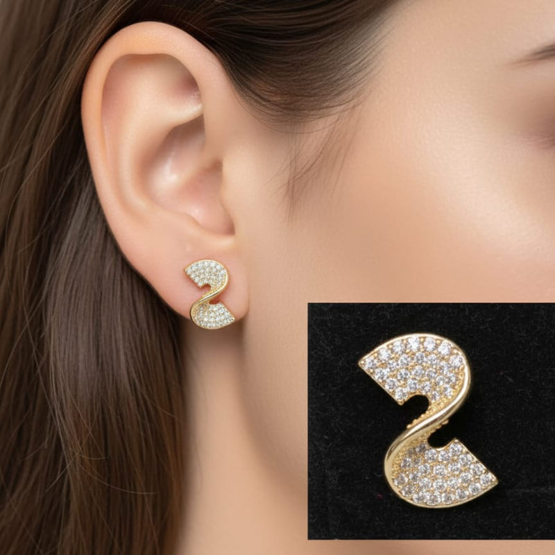 A02 Diamante Twisted Studs (Golden) With Box - Image 2