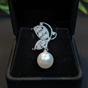 A01 Luxe Butterfly Zircon Earring Silver (With Box)