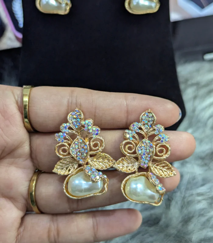 Antique Laurel Leaf Drop Earrings